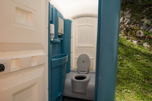Best Portable Restroom Servicing (Cleaning and Restocking)  in Knightsen, CA